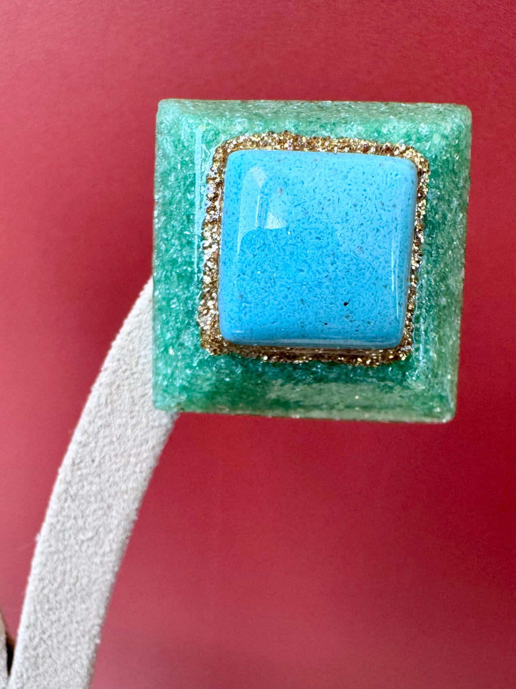 Quadra glow