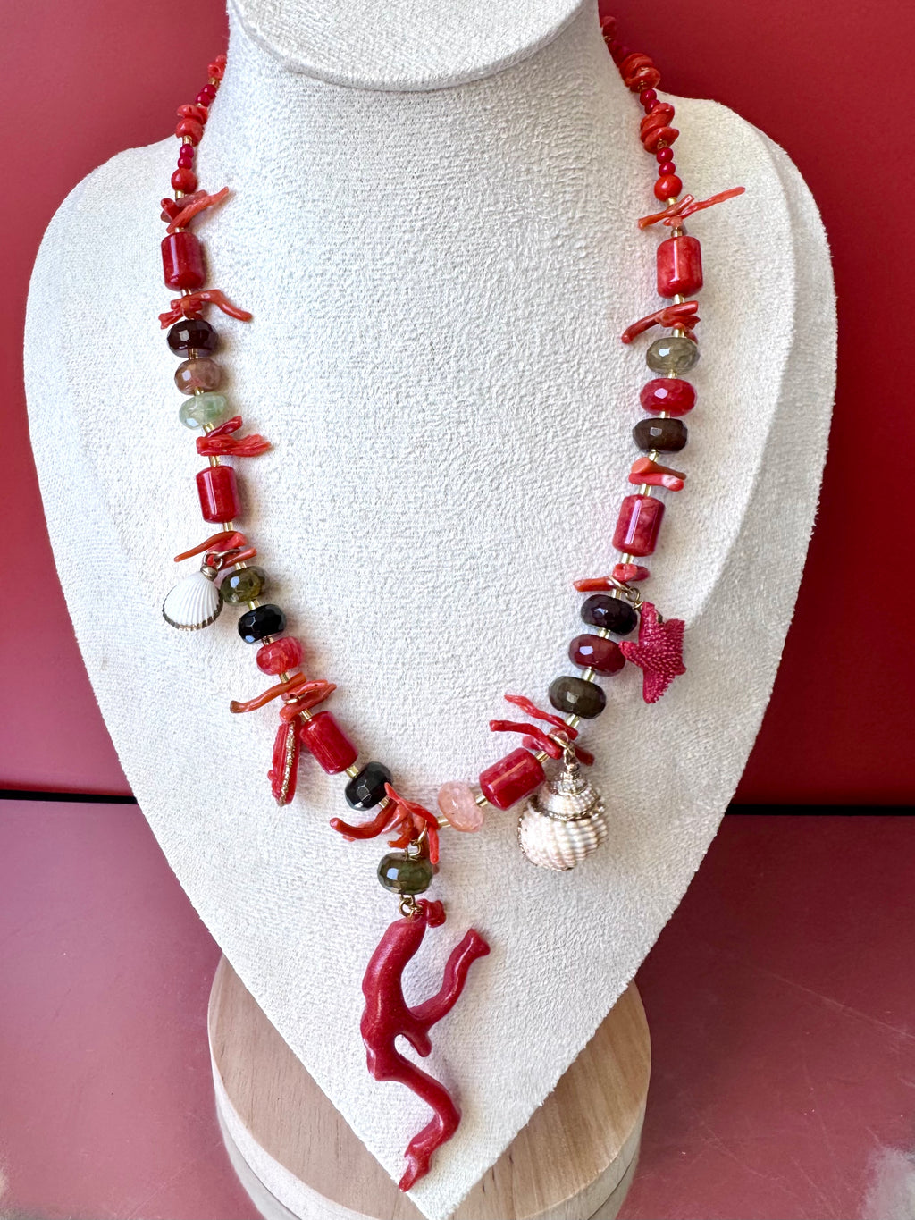 Collana ramo in grana di corallo
